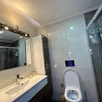 Lumos All-in In Luxury Full Facilities アパート *