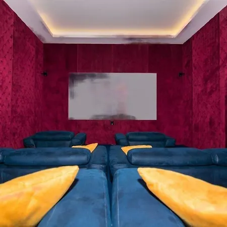 Lumos All-in In Luxury Full Facilities 아파트